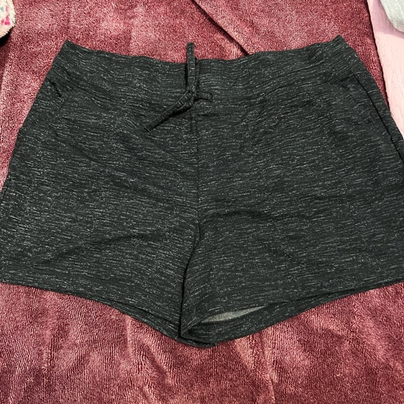 Brand new with out tags Womens soft shorts - Picture 6 of 6